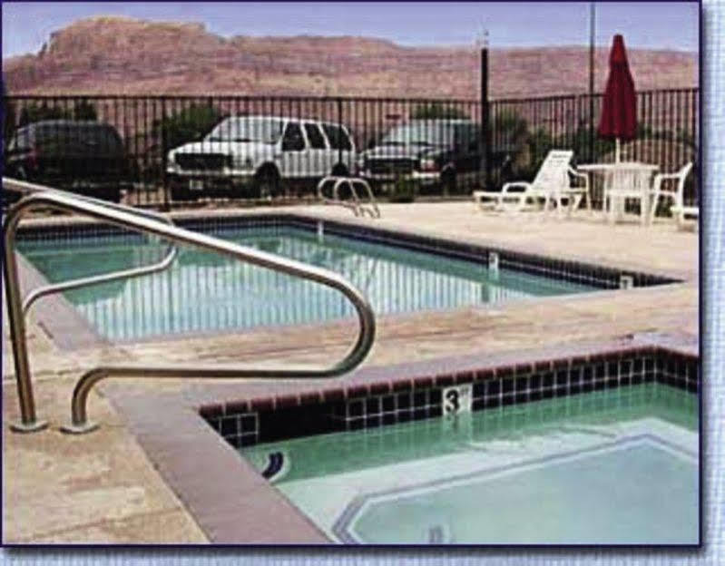 Moab Gateway Inn At Arches Nat'L Park מראה חיצוני תמונה