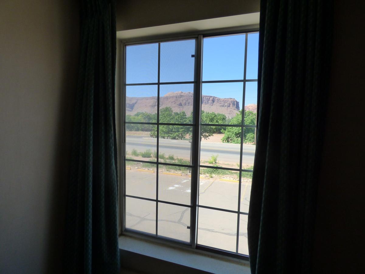 Moab Gateway Inn At Arches Nat'L Park מראה חיצוני תמונה